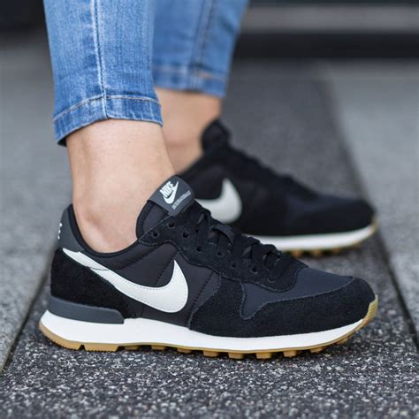 schwarze nike sneaker kaufen|Nike schwarz schuhe damen.